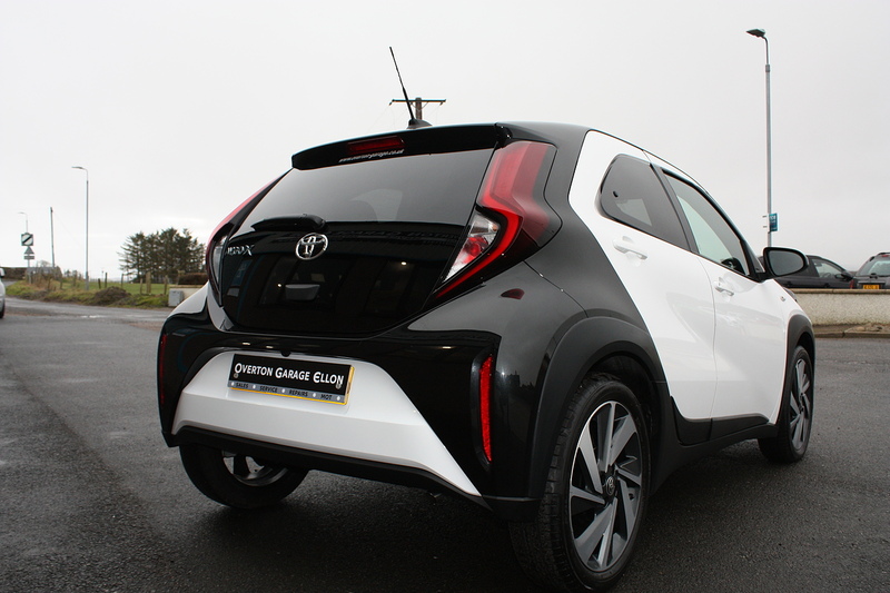 Toyota Aygo X 1.0 VVT-i Edge - U321