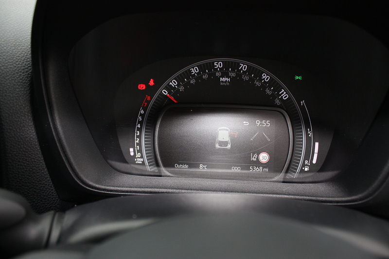 Toyota Aygo X 1.0 VVT-i Edge - U321