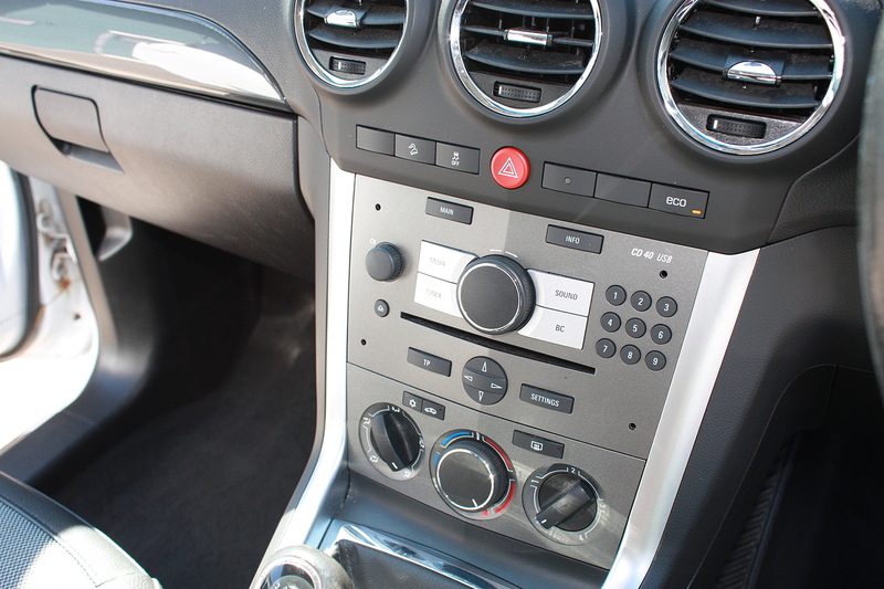Vauxhall Antara CDTi Exclusiv - U326