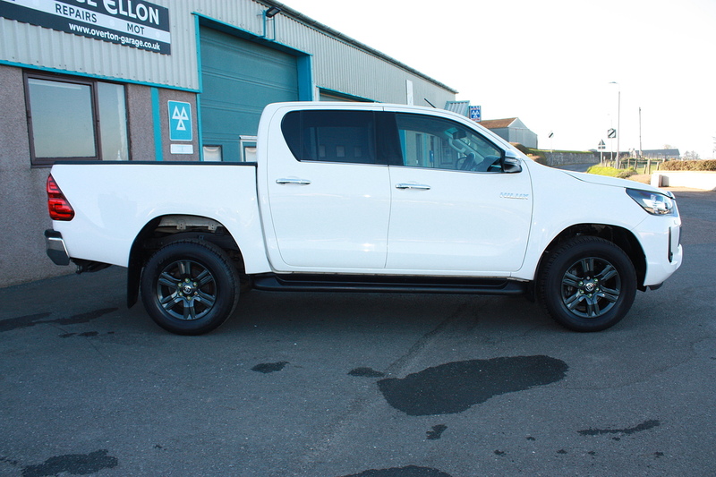 Toyota Hilux 2.4 D-4D 150 Icon - U328
