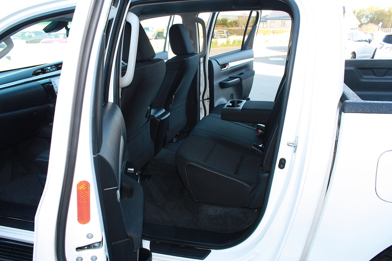 Toyota Hilux 2.4 D-4D 150 Icon - U328