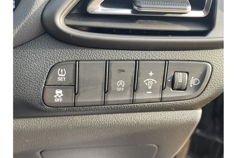 1.0 T-GDi MHEV SE Connect Hatchback 5dr Petrol Hybrid Manual Euro 6 (s/s) (120 ps)