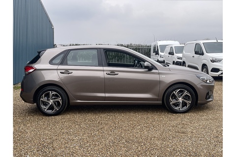 1.0 T-GDi MHEV SE Connect Hatchback 5dr Petrol Hybrid Manual Euro 6 (s/s) (120 ps)