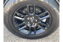 Land Rover Defender 90 D250 MHEV 2023