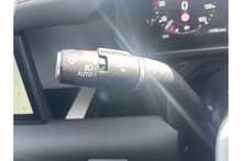 Land Rover Defender 90 D250 MHEV 2023