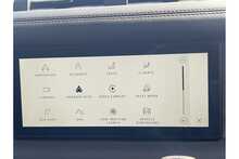 Land Rover Defender 90 D250 MHEV 2023