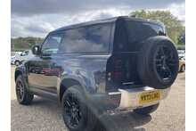 Land Rover Defender 90 D250 MHEV 2023