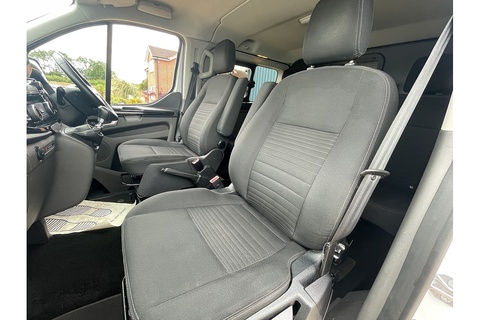 2.0 300 EcoBlue Limited Crew Van Double Cab 5dr Diesel Manual L2 H1 Euro 6 (s/s) (130 ps)