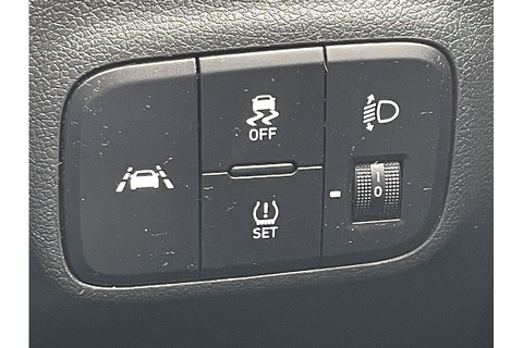 1.0 SE Hatchback 5dr Petrol Manual Euro 6 (s/s) (67 ps)