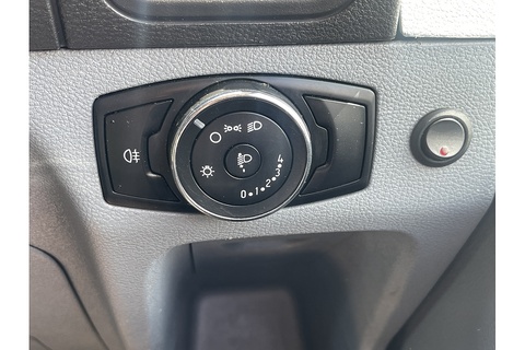 2.0 350 EcoBlue Chassis Cab 2dr Diesel Manual RWD L4 H1 Euro 6 (130 ps)