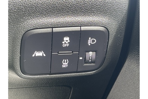 1.0 SE Hatchback 5dr Petrol Manual Euro 6 (s/s) (67 ps)