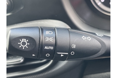 1.0 SE Hatchback 5dr Petrol Manual Euro 6 (s/s) (67 ps)