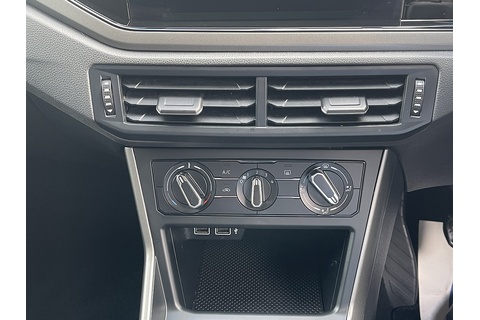 1.0 TSI SE Hatchback 5dr Petrol Manual Euro 6 (s/s) (95 ps)