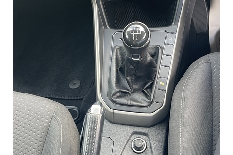 1.0 TSI SE Hatchback 5dr Petrol Manual Euro 6 (s/s) (95 ps)