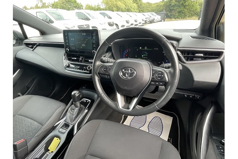 1.8 VVT-h GPF Icon Tech Hatchback 5dr Petrol Hybrid CVT Euro 6 (s/s) (122 ps)