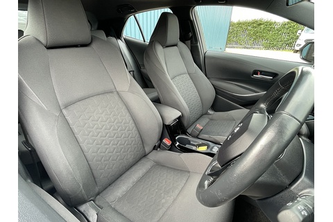 1.8 VVT-h GPF Icon Tech Hatchback 5dr Petrol Hybrid CVT Euro 6 (s/s) (122 ps)