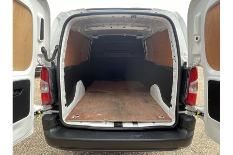 1.5 Turbo D 2300 Edition Panel Van 4dr Diesel Auto L2 H1 Euro 6 (s/s) (130 ps)