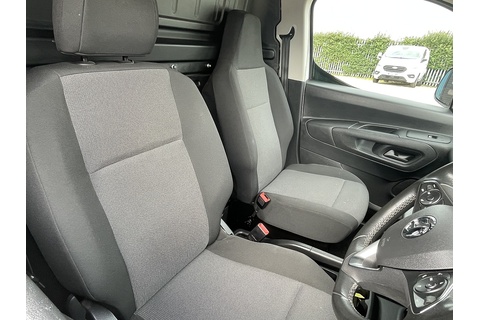 1.5 Turbo D 2300 Edition Panel Van 4dr Diesel Auto L2 H1 Euro 6 (s/s) (130 ps)