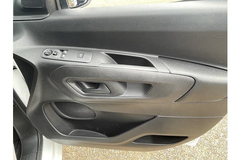 1.5 Turbo D 2300 Edition Panel Van 4dr Diesel Auto L2 H1 Euro 6 (s/s) (130 ps)