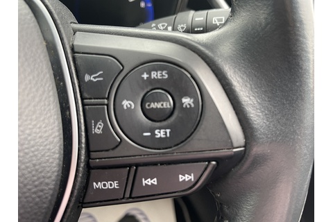 1.8 VVT-h GPF Icon Tech Hatchback 5dr Petrol Hybrid CVT Euro 6 (s/s) (122 ps)