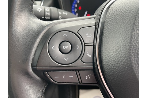 1.8 VVT-h GPF Icon Tech Hatchback 5dr Petrol Hybrid CVT Euro 6 (s/s) (122 ps)