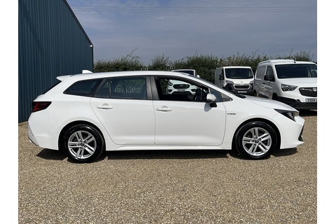 1.8 VVT-h GPF Icon Tech Touring Sports 5dr Petrol Hybrid CVT Euro 6 (s/s) (122 ps)