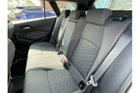 1.8 VVT-h GPF Icon Tech Touring Sports 5dr Petrol Hybrid CVT Euro 6 (s/s) (122 ps)