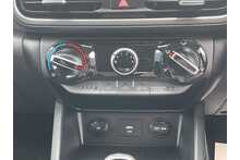 Hyundai KONA T-GDi MHEV SE Connect 2022