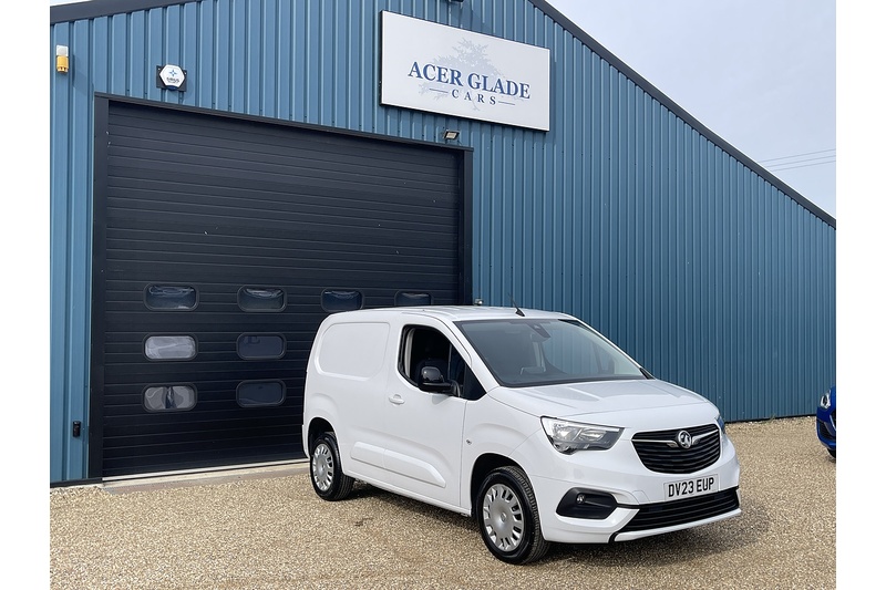 Vauxhall 1.5 Turbo D 2300 Pro Panel Van 5dr Diesel Manual L1 H1 Euro 6 (s/s) (100 ps)