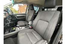 Toyota Hilux D-4D Invincible 2022