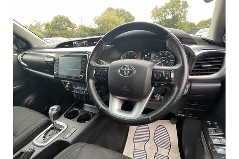 2.8 D-4D Invincible Pickup Double Cab 4dr Diesel Auto 4WD Euro 6 (s/s) (204 ps)