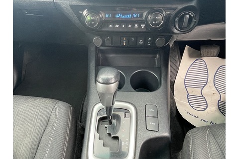 2.8 D-4D Invincible Pickup Double Cab 4dr Diesel Auto 4WD Euro 6 (s/s) (204 ps)