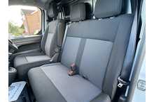 Peugeot Expert BlueHDi 1000 Professional Premium + 2023