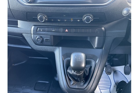 1.5 BlueHDi 1000 Professional Premium + Standard Panel Van 6dr Diesel Manual MWB Euro 6 (s/s) (100 bhp)