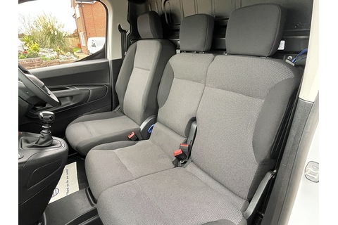 1.5 BlueHDi 950 Professional Long Panel Van 6dr Diesel Manual LWB Euro 6 (s/s) (100 ps)