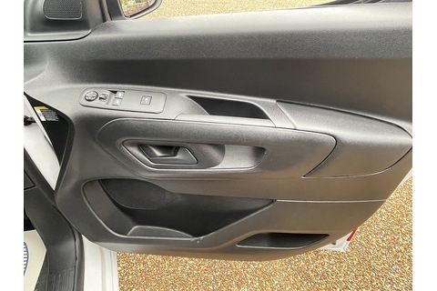 1.5 BlueHDi 950 Professional Long Panel Van 6dr Diesel Manual LWB Euro 6 (s/s) (100 ps)