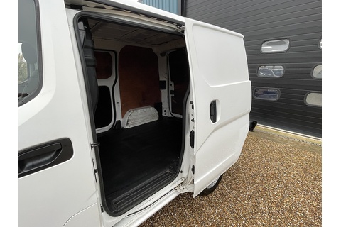 1.5 dCi SE Panel Van 6dr Diesel Manual SWB Euro 5 (89 ps)