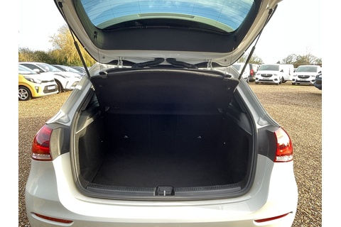 1.3 A180 Sport Hatchback 5dr Petrol Manual Euro 6 (s/s) (136 ps)