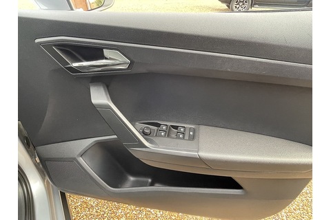 1.0 TSI SE Technology SUV 5dr Petrol Manual Euro 6 (s/s) (95 ps)