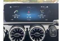 Mercedes-Benz CLA CLA200 AMG Line 2023