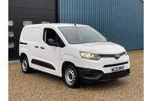 Toyota PROACE CITY BlueHDi Active 2022