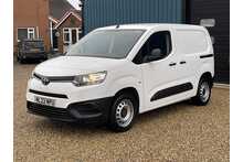 Toyota PROACE CITY BlueHDi Active 2022