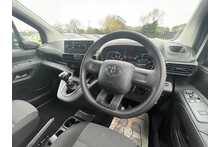 Toyota PROACE CITY BlueHDi Active 2022