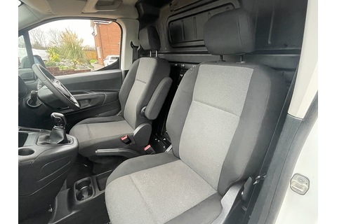1.6 Turbo D 2300 Sportive Panel Van 4dr Diesel Manual L1 H1 Euro 6 (s/s) (100 ps)