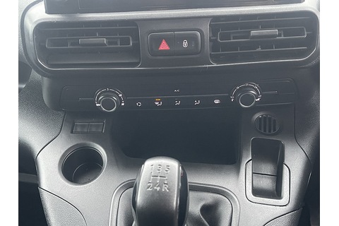 1.6 Turbo D 2300 Sportive Panel Van 4dr Diesel Manual L1 H1 Euro 6 (s/s) (100 ps)