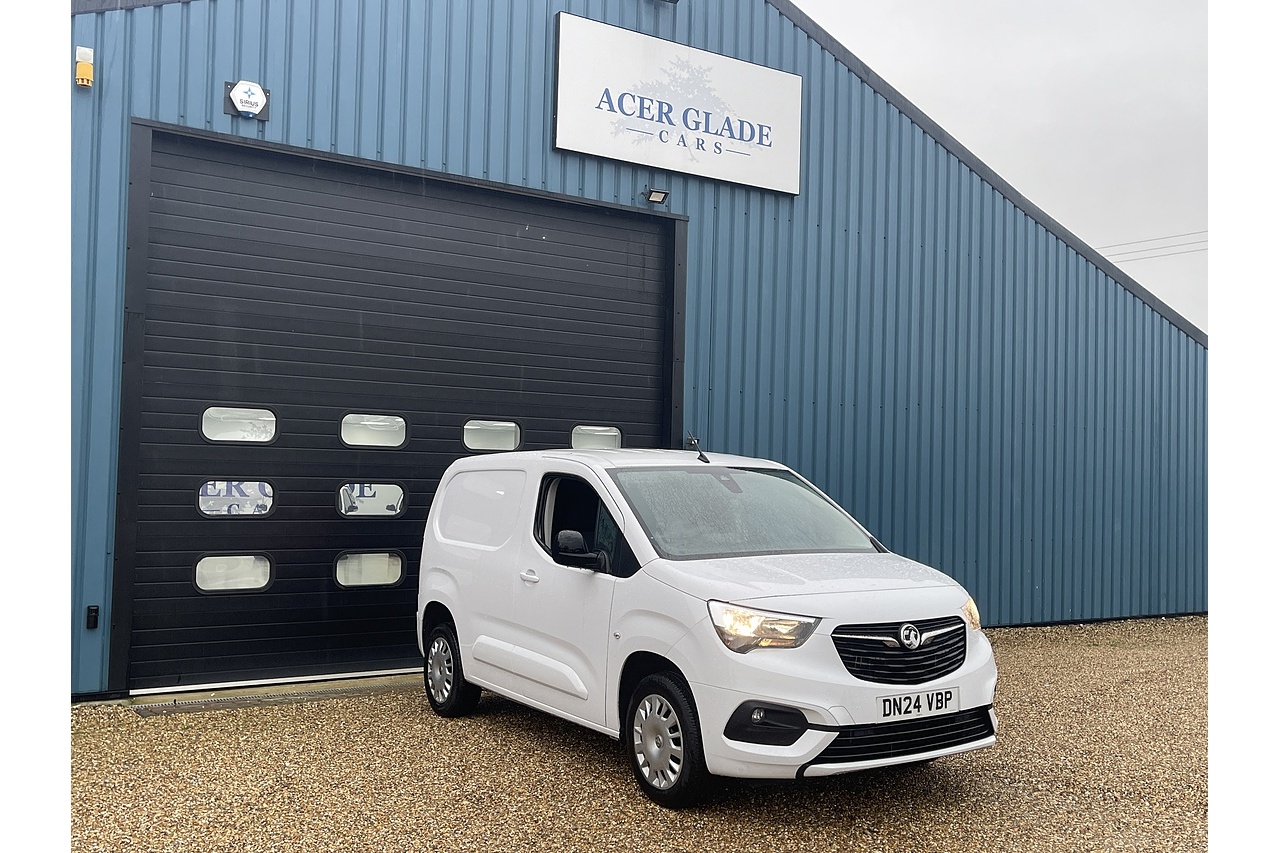 Vauxhall 1.5 Turbo D 2300 Pro Panel Van 5dr Diesel Manual L1 H1 Euro 6 (s/s) (100 ps)