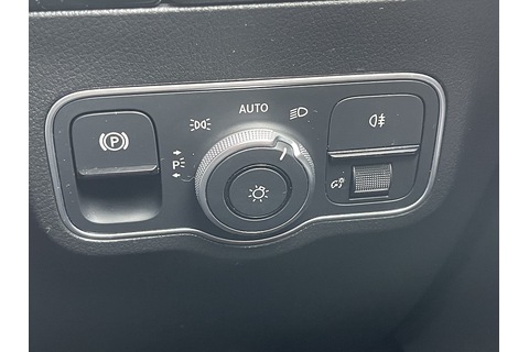 1.3 GLA200 AMG Line (Executive) SUV 5dr Petrol 7G-DCT Euro 6 (s/s) (163 ps)