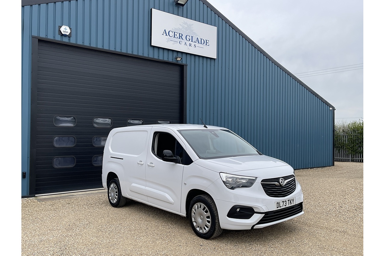 Vauxhall 1.5 Turbo D 2300 Pro Panel Van 6dr Diesel Manual L2 H1 Euro 6 (s/s) (100 ps)