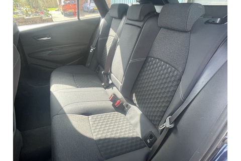 1.8 VVT-h Icon Touring Sports 5dr Petrol Hybrid CVT Euro 6 (s/s) (140 ps)