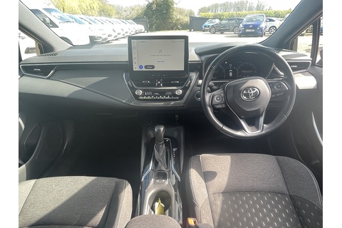 1.8 VVT-h Icon Touring Sports 5dr Petrol Hybrid CVT Euro 6 (s/s) (140 ps)